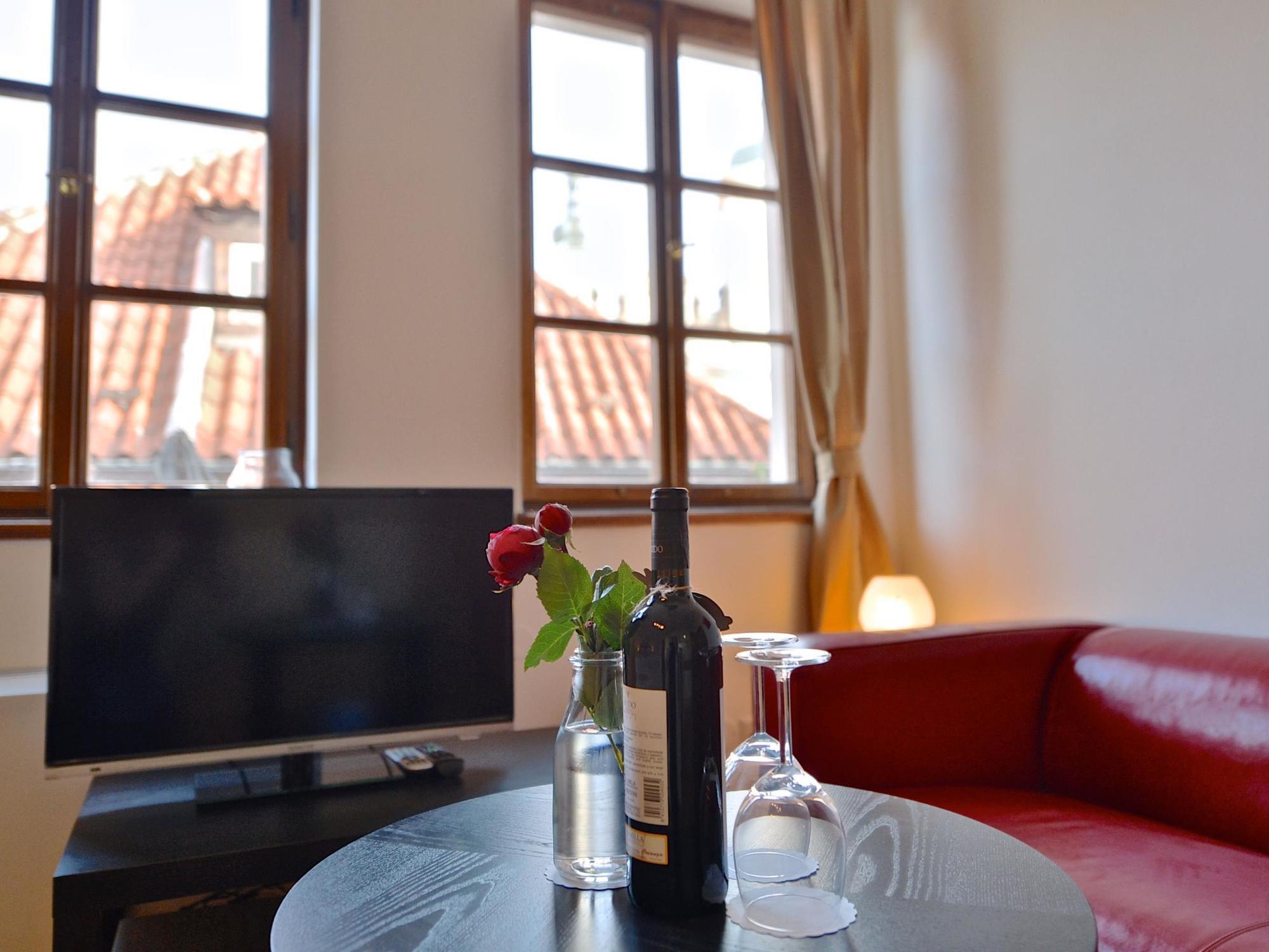 Old Town Boutique Apartments Praha Bagian luar foto