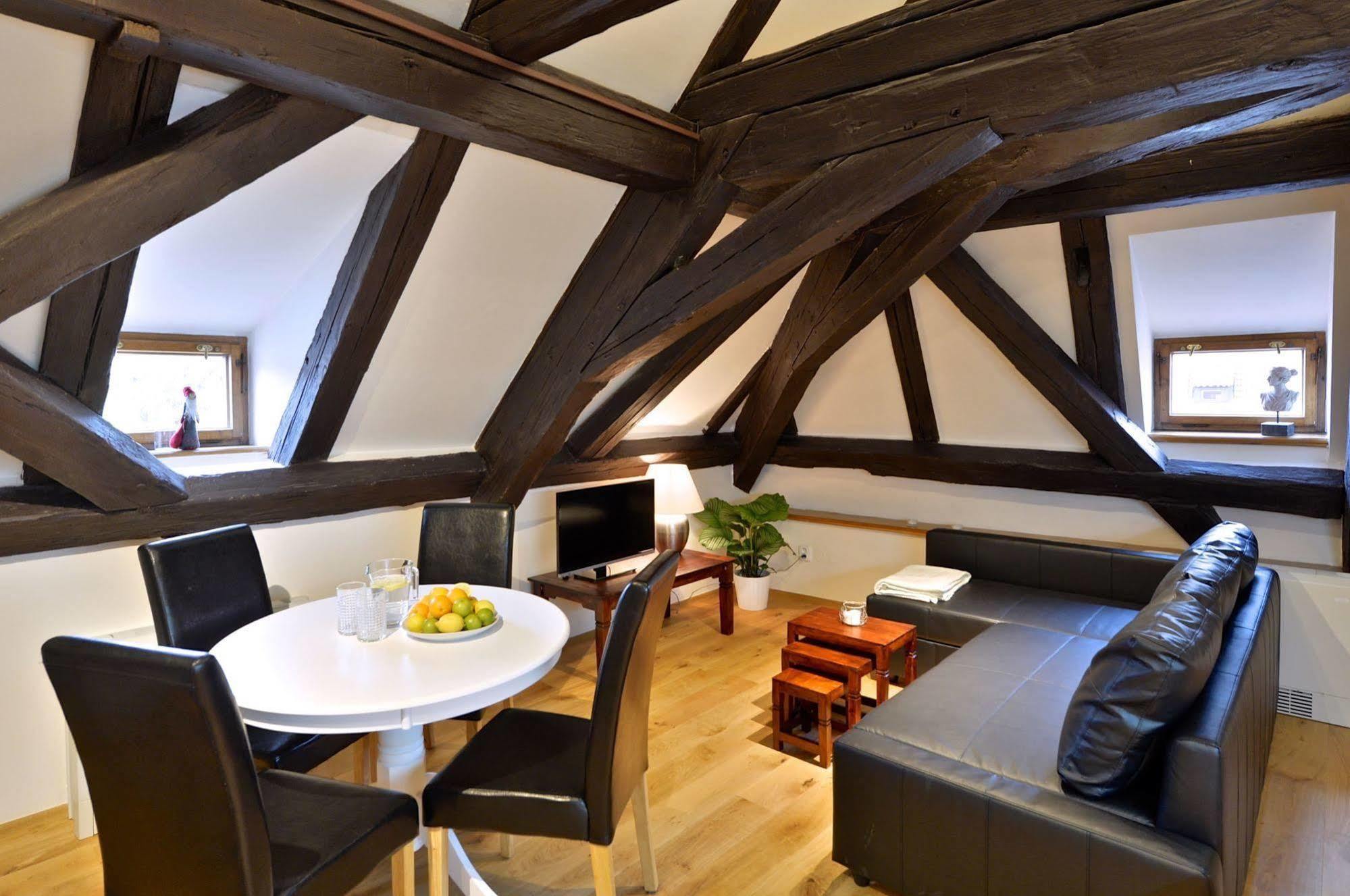 Old Town Boutique Apartments Praha Bagian luar foto